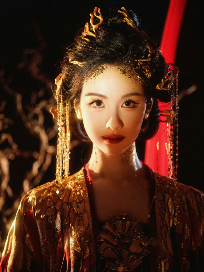 Mỹ nhân duy nhất AI không thể sao chép nổi: Gương mặt hội tụ tinh hoa, có làm ma cũng nguyện mê suốt đời- Ảnh 4.
