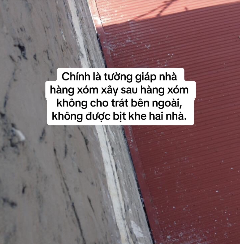Nh&agrave; mới x&acirc;y 2 năm đ&atilde; loang lổ v&igrave; mưa k&eacute;o d&agrave;i: V&igrave; sao c&agrave;ng đục tường tr&aacute;t lại c&agrave;ng kh&oacute; hết thấm?- Ảnh 10.