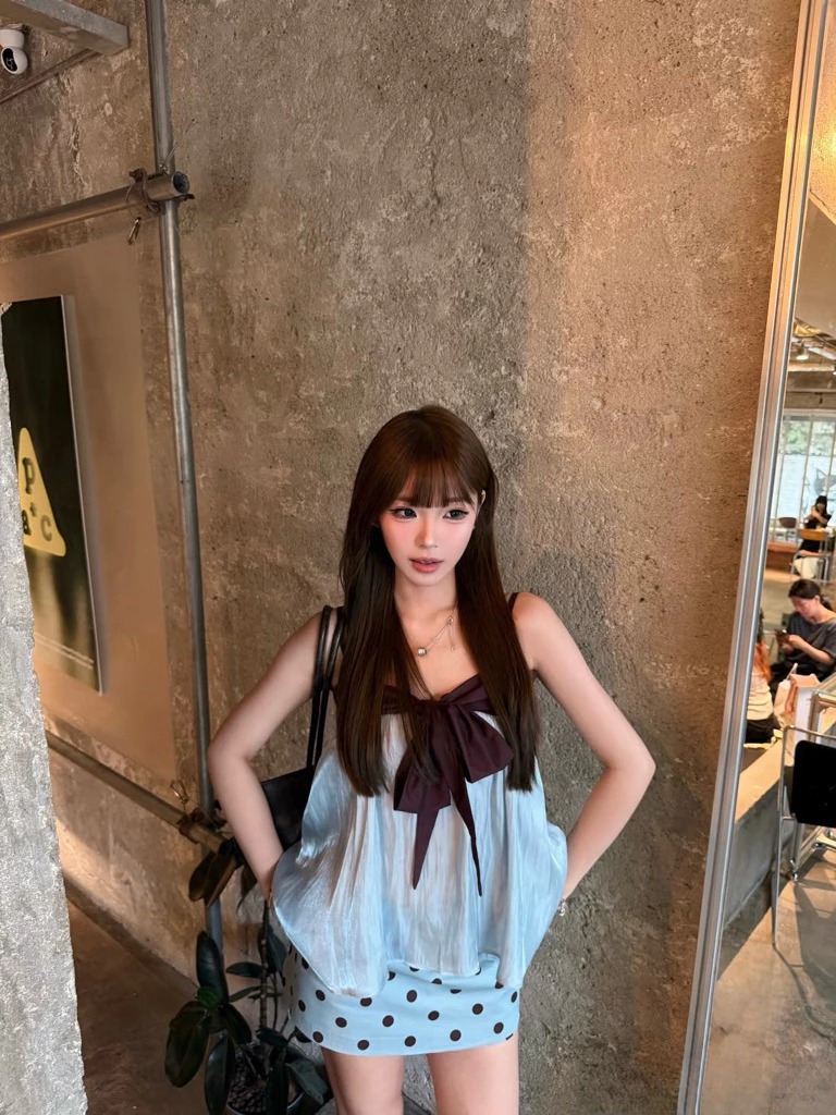 Mùa hè mặc xanh dương với nâu cà phê, vừa thanh lịch vừa mang tinh thần old money - Ảnh 12.