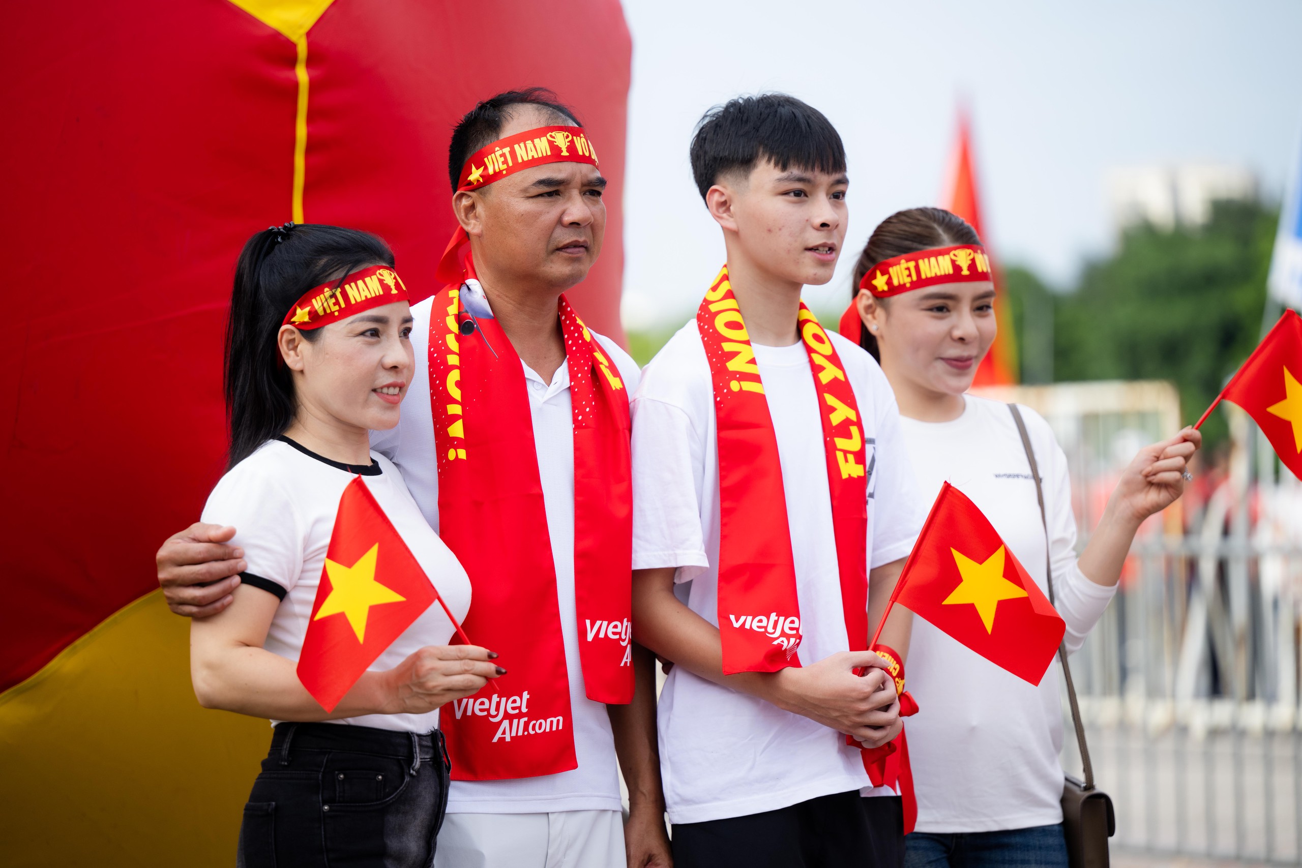Gallery - Đánh bại Thái Lan, Đội tuyển Việt Nam lần đầu tiên 2 lần liên tiếp vô địch ASEAN Cup - image 16