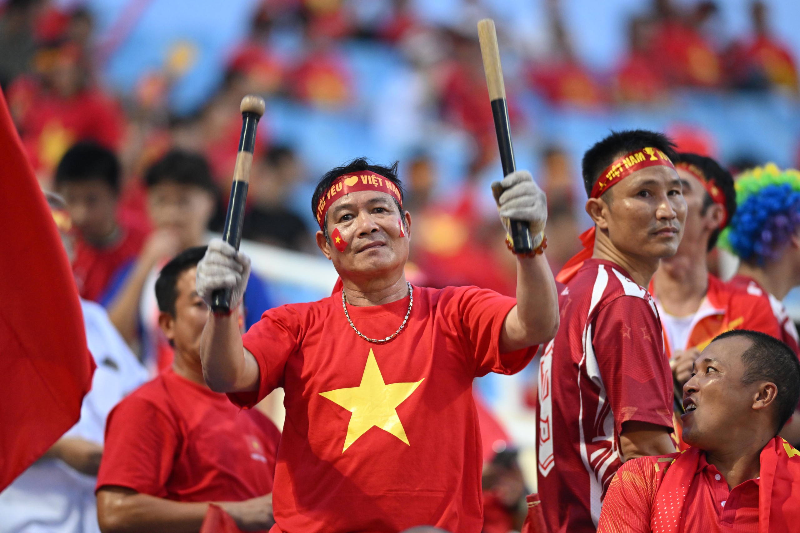 Gallery - Đánh bại Thái Lan, Đội tuyển Việt Nam lần đầu tiên 2 lần liên tiếp vô địch ASEAN Cup - image 18