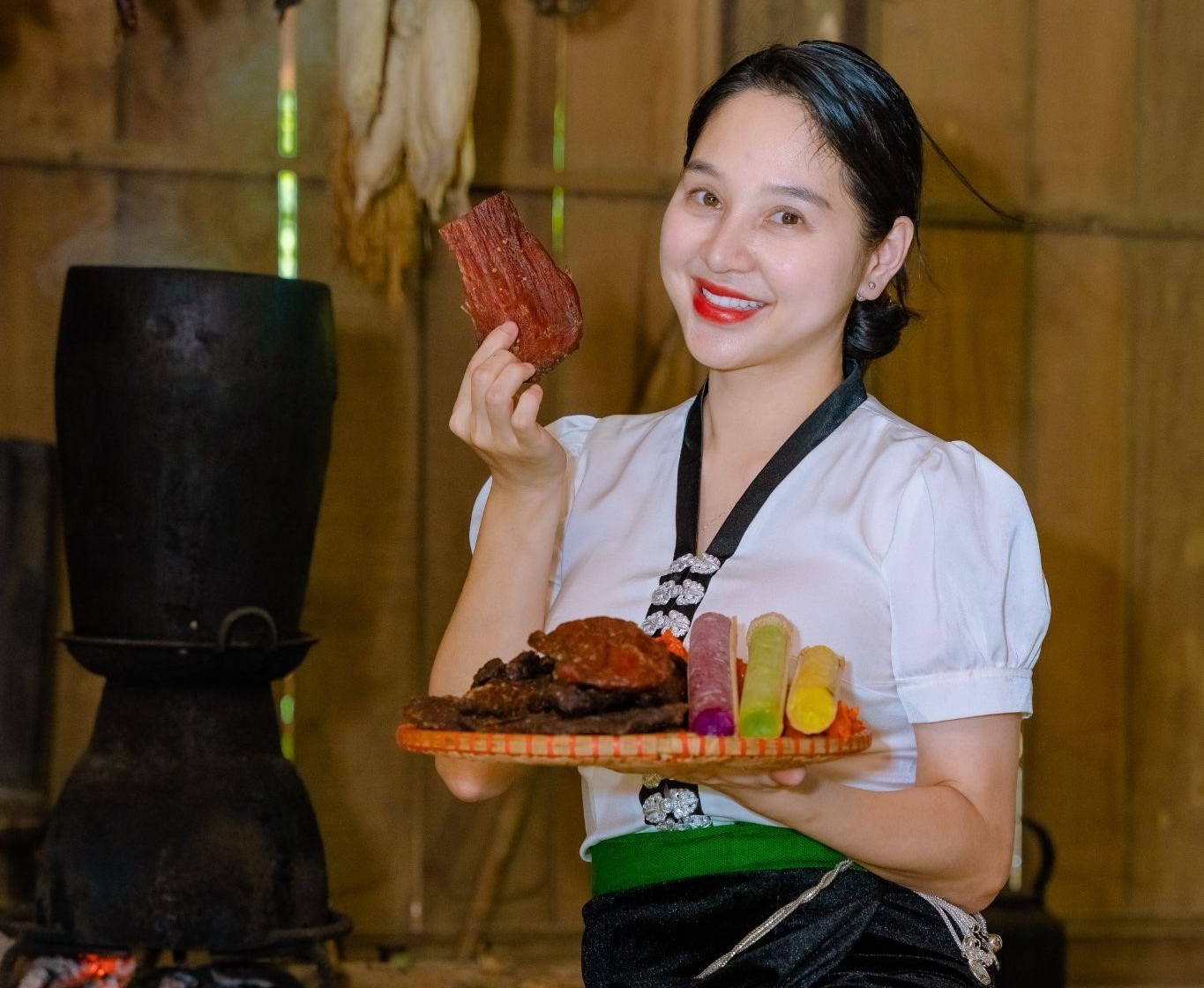 Từng b&aacute;n 60 tỷ đồng thịt tr&acirc;u sấy/năm, gọi vốn th&agrave;nh c&ocirc;ng 25 tỷ đồng tr&ecirc;n Shark Tank: Huho Food giờ ra sao? - Ảnh 1.