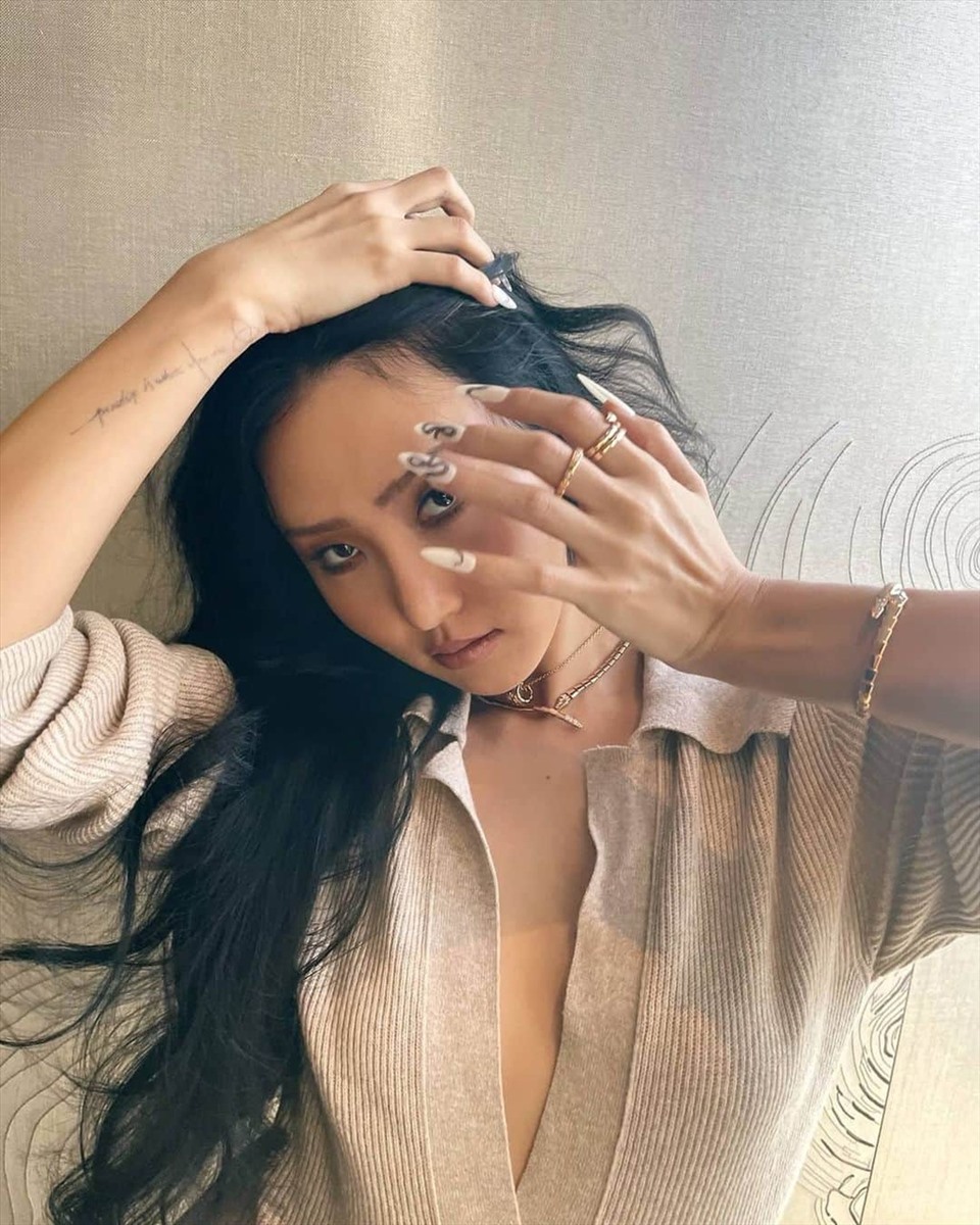 Hwasa: Từ &ldquo;nạn nh&acirc;n&rdquo; của body shaming đến biểu tượng gợi cảm khiến người H&agrave;n phải nh&igrave;n lại- Ảnh 3.