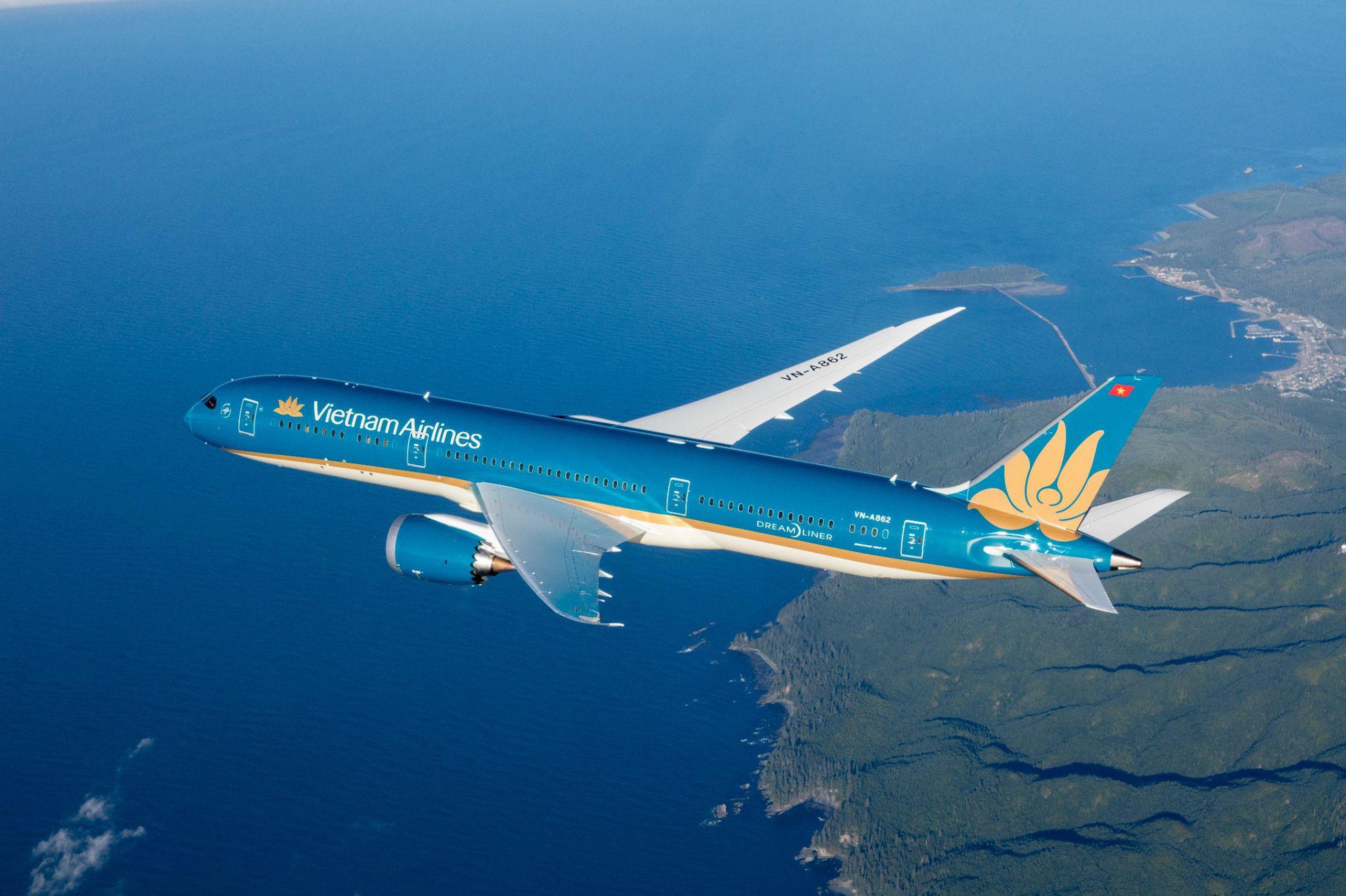 Vietnam Airlines thắng giải thiết kế sơn t&agrave;u bay đẹp nhất do h&agrave;nh kh&aacute;ch b&igrave;nh chọn - Ảnh 1.