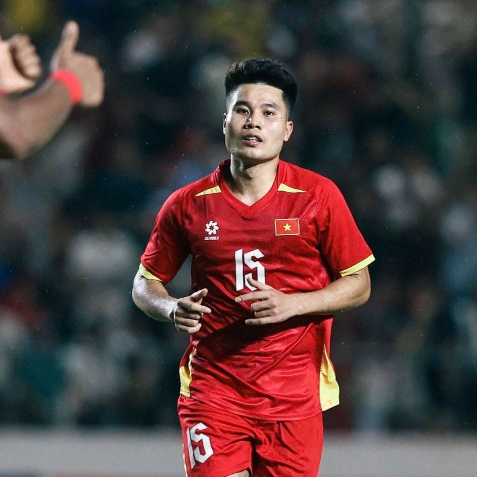 Căn nh&agrave; ở qu&ecirc; của "m&aacute;y chạy" Tiến Anh- Ảnh 1.