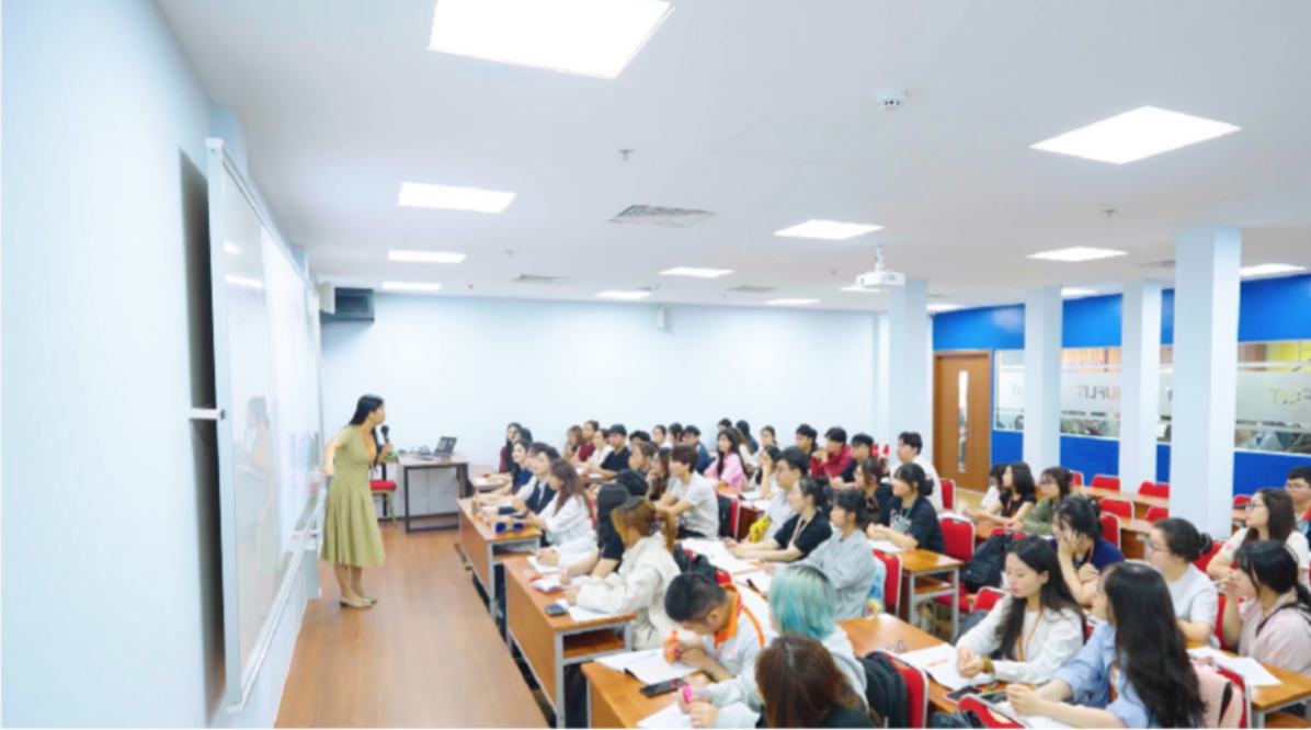 Những ch&iacute;nh s&aacute;ch t&agrave;i ch&iacute;nh th&iacute; sinh n&ecirc;n biết khi chọn đại học - Ảnh 3.
