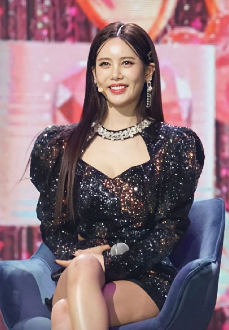 Mỹ nh&acirc;n thanh khiết g&acirc;y sốc v&igrave; gương mặt cứng đờ lạ lẫm, chuyện g&igrave; đang xảy ra?  - Ảnh 3.