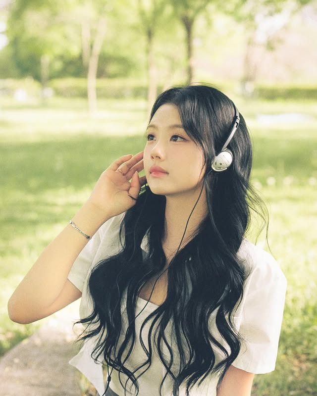 Con g&aacute;i xinh như thi&ecirc;n thần của cầu thủ đ&aacute; 105 trận cho tuyển quốc gia, l&agrave; ch&iacute; cốt của HLV Kim Sang Sik- Ảnh 9.
