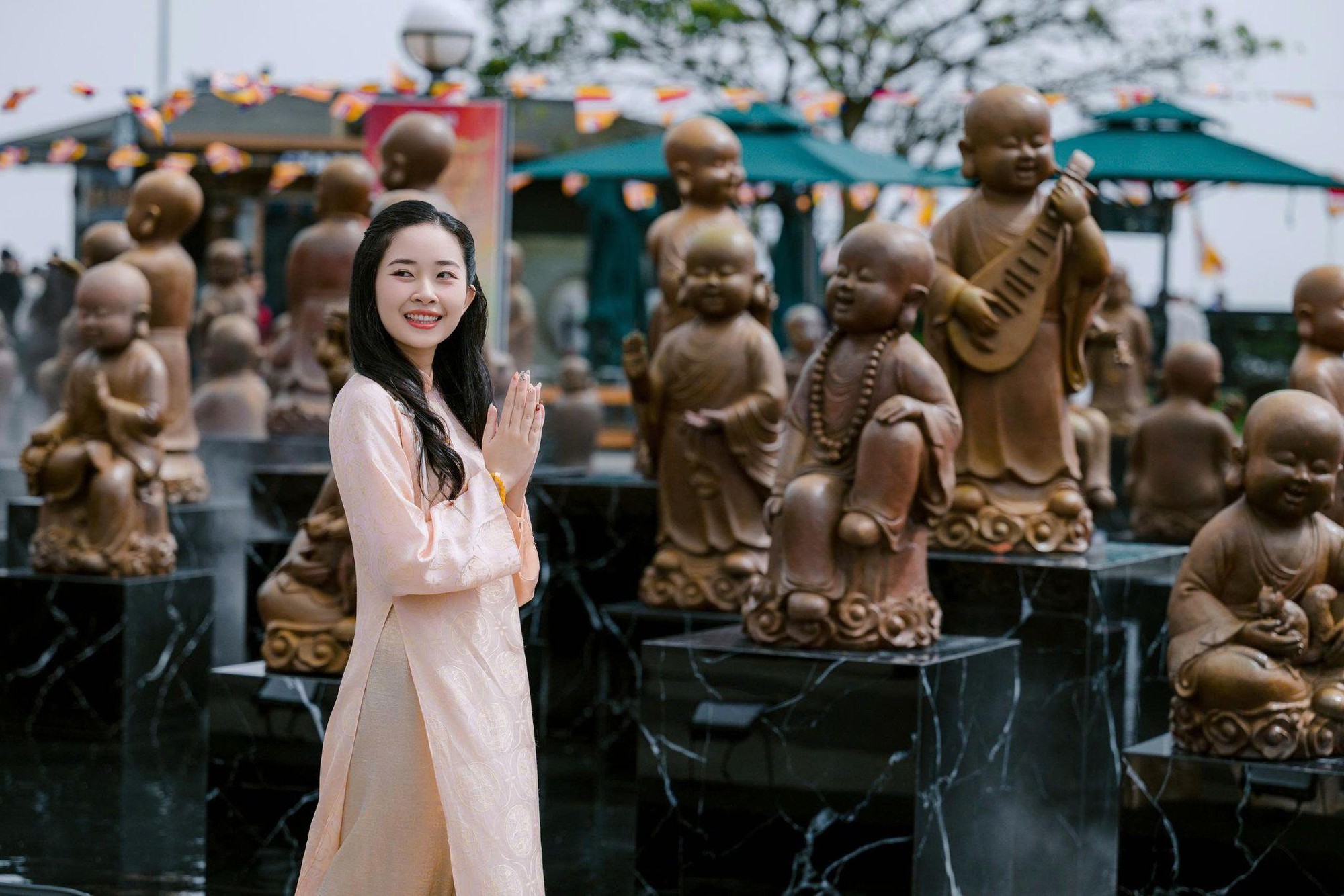“Đã mắt” ngắm các kiệt tác trong triển lãm gốm tâm linh có quy mô lớn nhất Việt Nam tại núi Bà Đen - Ảnh 5.