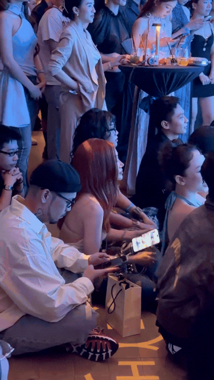 Nửa showbiz hội tụ v&igrave; Phương Mỹ Chi, T&oacute;c Ti&ecirc;n - Chi Pu - Phương Ly khoe visual &ldquo;d&acirc;n chơi&rdquo; kh&eacute;t lẹt - Ảnh 5.