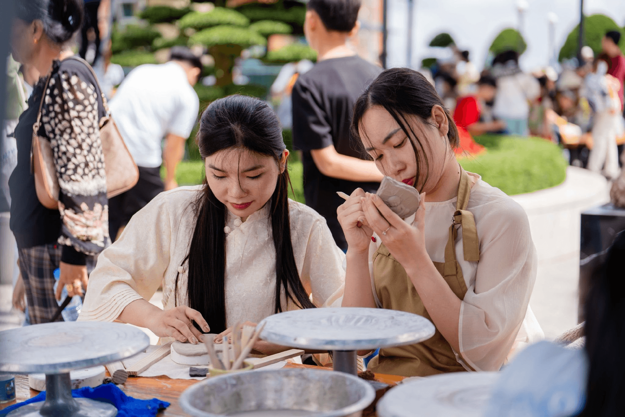 Tin vui: Chỉ 3 ng&agrave;y nữa, to&agrave;n bộ người d&acirc;n Việt Nam được mua sắm tại địa điểm n&agrave;y m&agrave; kh&ocirc;ng cần d&ugrave;ng đến tiền- Ảnh 2.