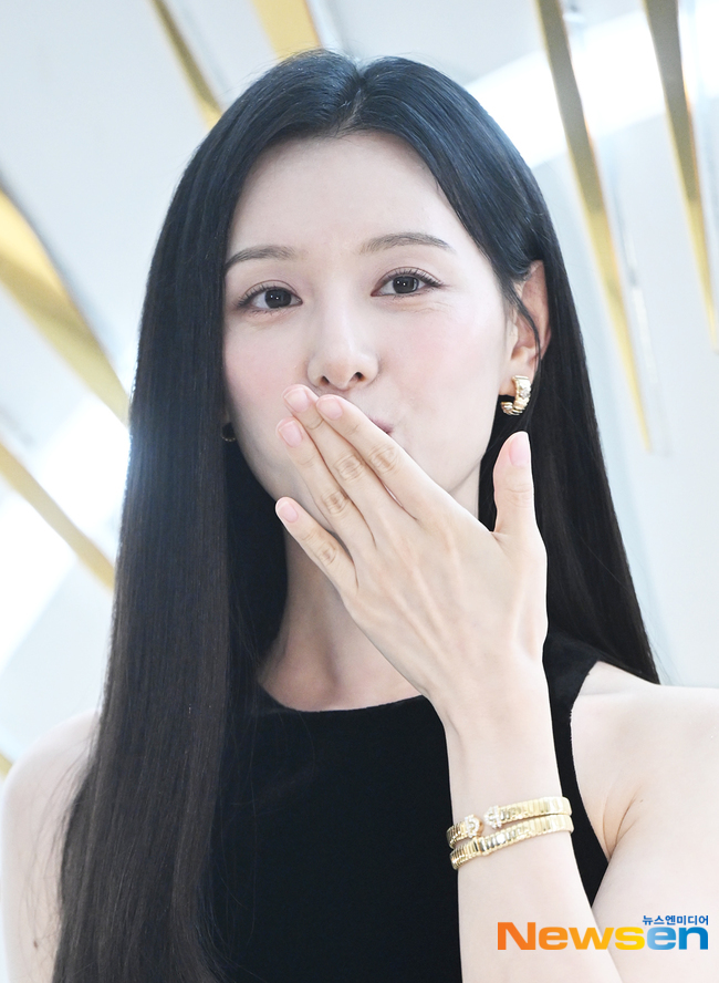 Đ&acirc;y mới l&agrave; Kim Ji Won m&agrave; bao người m&ecirc; đắm!- Ảnh 14.