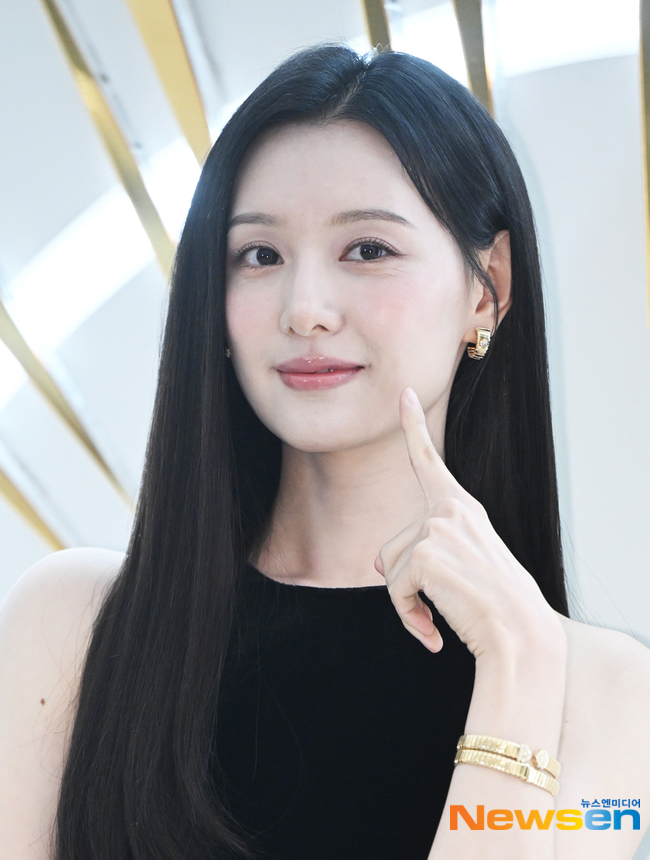 Đ&acirc;y mới l&agrave; Kim Ji Won m&agrave; bao người m&ecirc; đắm!- Ảnh 9.