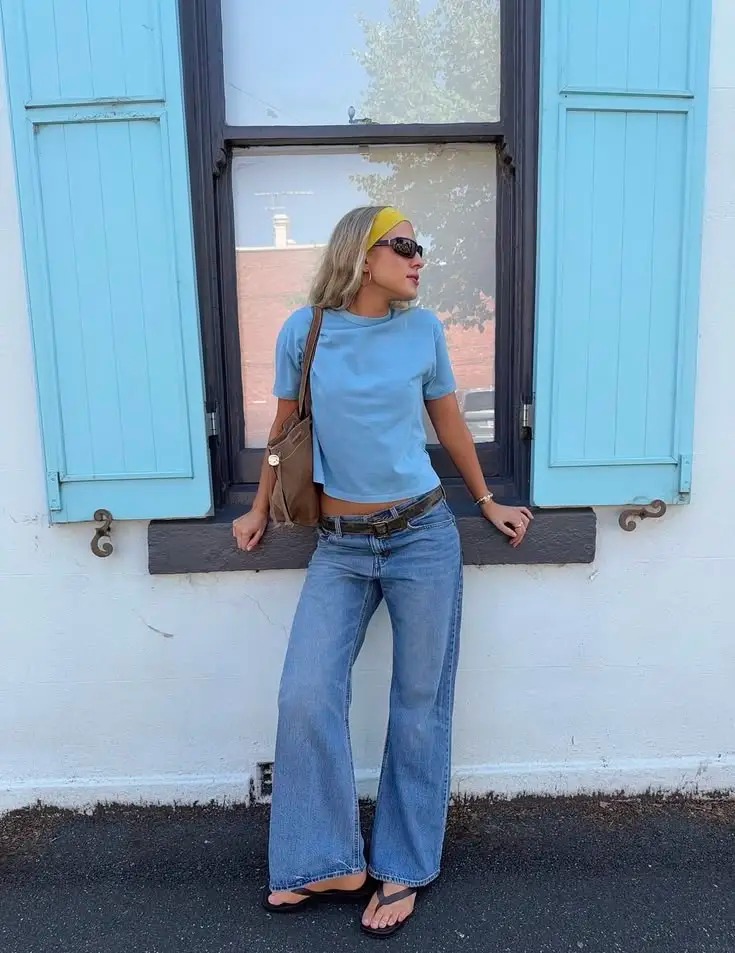 Quần jeans ống rộng l&agrave; m&oacute;n đồ đ&aacute;ng đầu tư nhất m&ugrave;a h&egrave;: Che ch&acirc;n, t&ocirc;n d&aacute;ng v&agrave; phối g&igrave; cũng đẹp - Ảnh 5.
