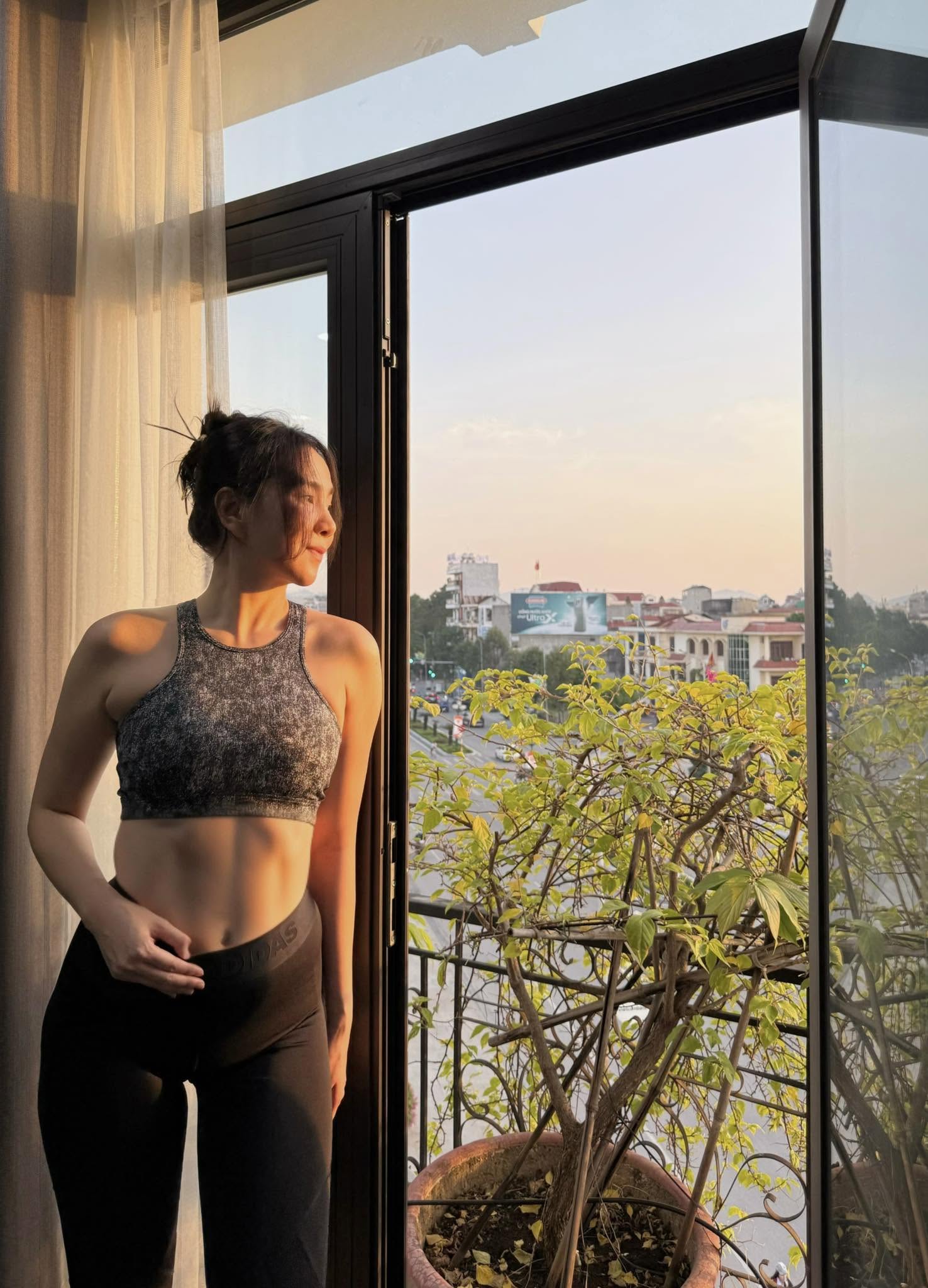 Nữ MC "lỡ 1 lần đò" được thiếu gia Bắc Ninh si mê, rước về làm vợ sống trong biệt thự to như lâu đài- Ảnh 7.