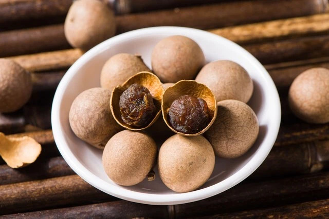 Sang thu, đ&acirc;y l&agrave; loại quả d&ugrave; nam hay nữ đều cần d&ugrave;ng ngay, gi&uacute;p kh&iacute; huyết dồi d&agrave;o, ngủ ngon, xua tan mệt mỏi - Ảnh 1.