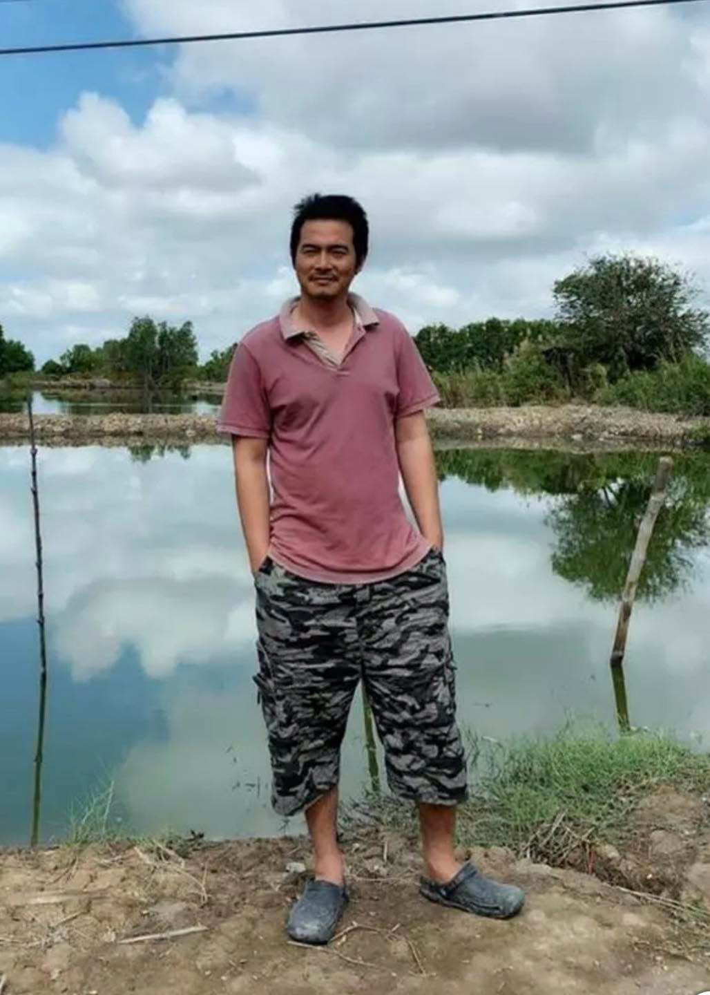 Qu&aacute;ch Ngọc Ngoan v&agrave; bạn g&aacute;i mới l&ecirc;n hot search- Ảnh 4.