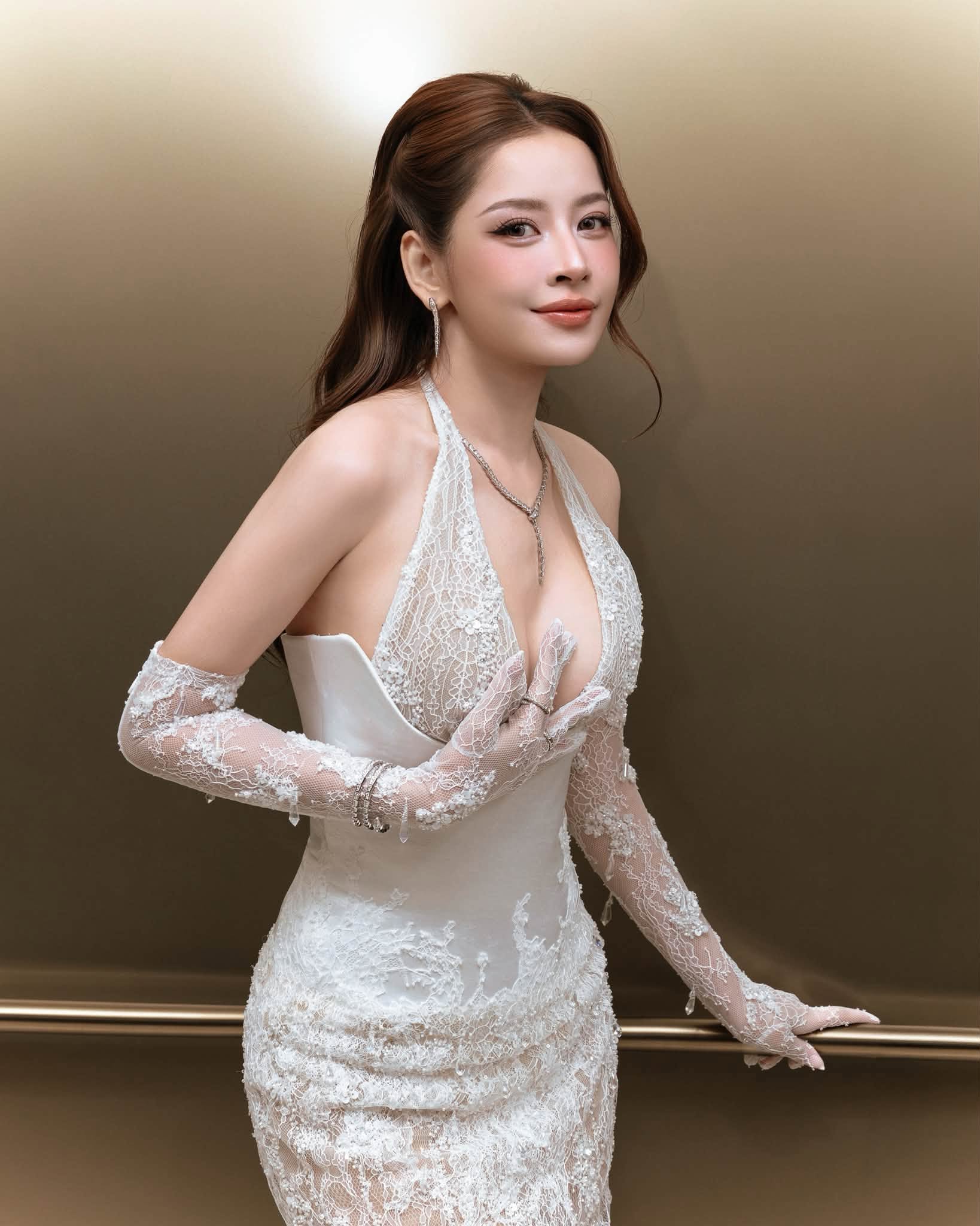 C&aacute;i gi&aacute; cho sự tự tin của "mỹ nh&acirc;n đẹp nhất Việt Nam"- Ảnh 3.