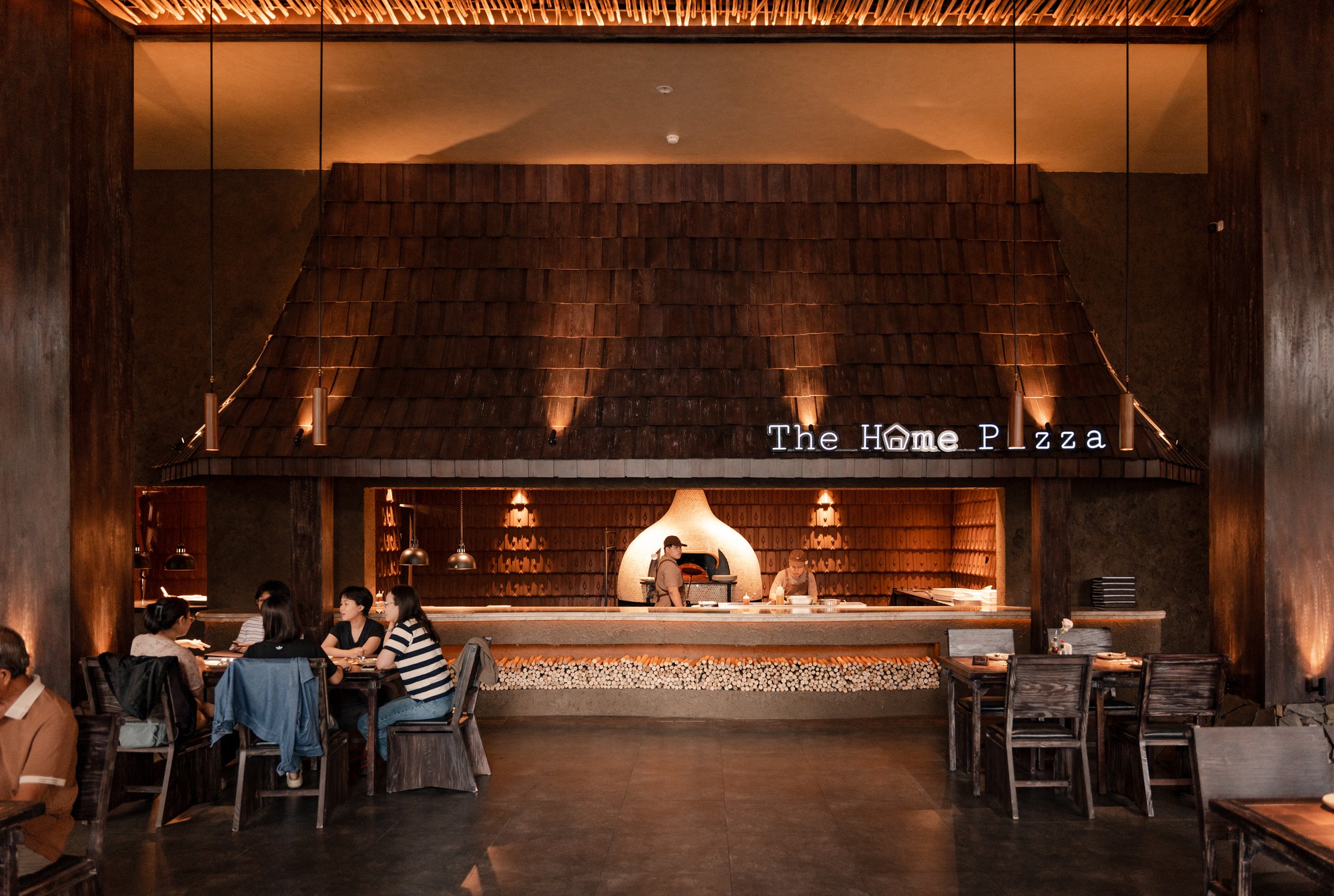 Từ đặc sản v&ugrave;ng miền đến Pizza: C&ocirc;ng thức tạo n&ecirc;n sức h&uacute;t của The Home Pizza - Ảnh 6.