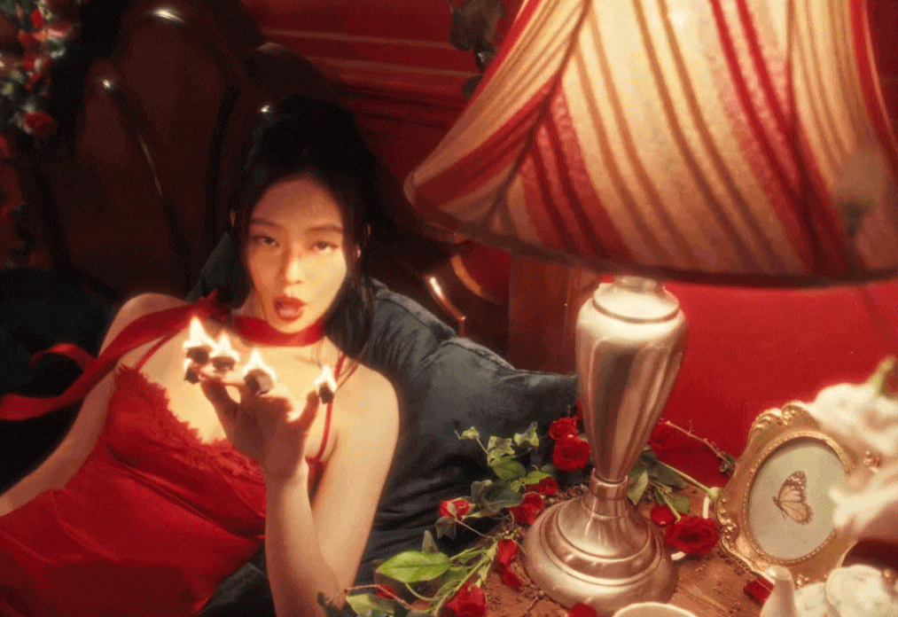 "Thi&ecirc;n thần sa ng&atilde;" Jennie đẹp thế n&agrave;y vẫn sợ bị bỏ rơi, n&iacute;u k&eacute;o người cũ - Ảnh 3.
