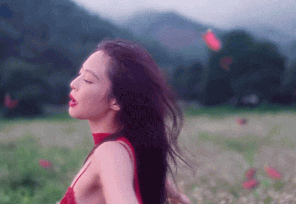 "Thi&ecirc;n thần sa ng&atilde;" Jennie đẹp thế n&agrave;y vẫn sợ bị bỏ rơi, n&iacute;u k&eacute;o người cũ - Ảnh 2.