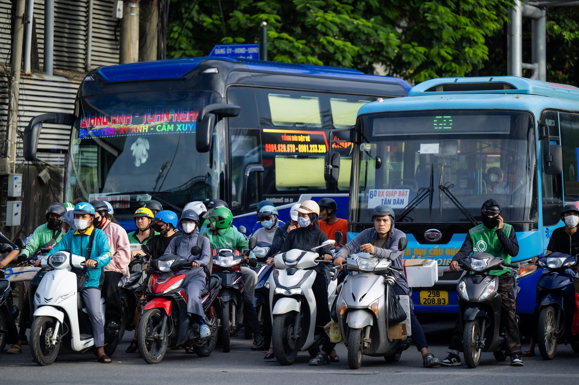 5 ng&agrave;y nghỉ lễ bắt đầu từ mai: Đường phố H&agrave; Nội v&agrave; TPHCM l&uacute;c n&agrave;y! - Ảnh 22.