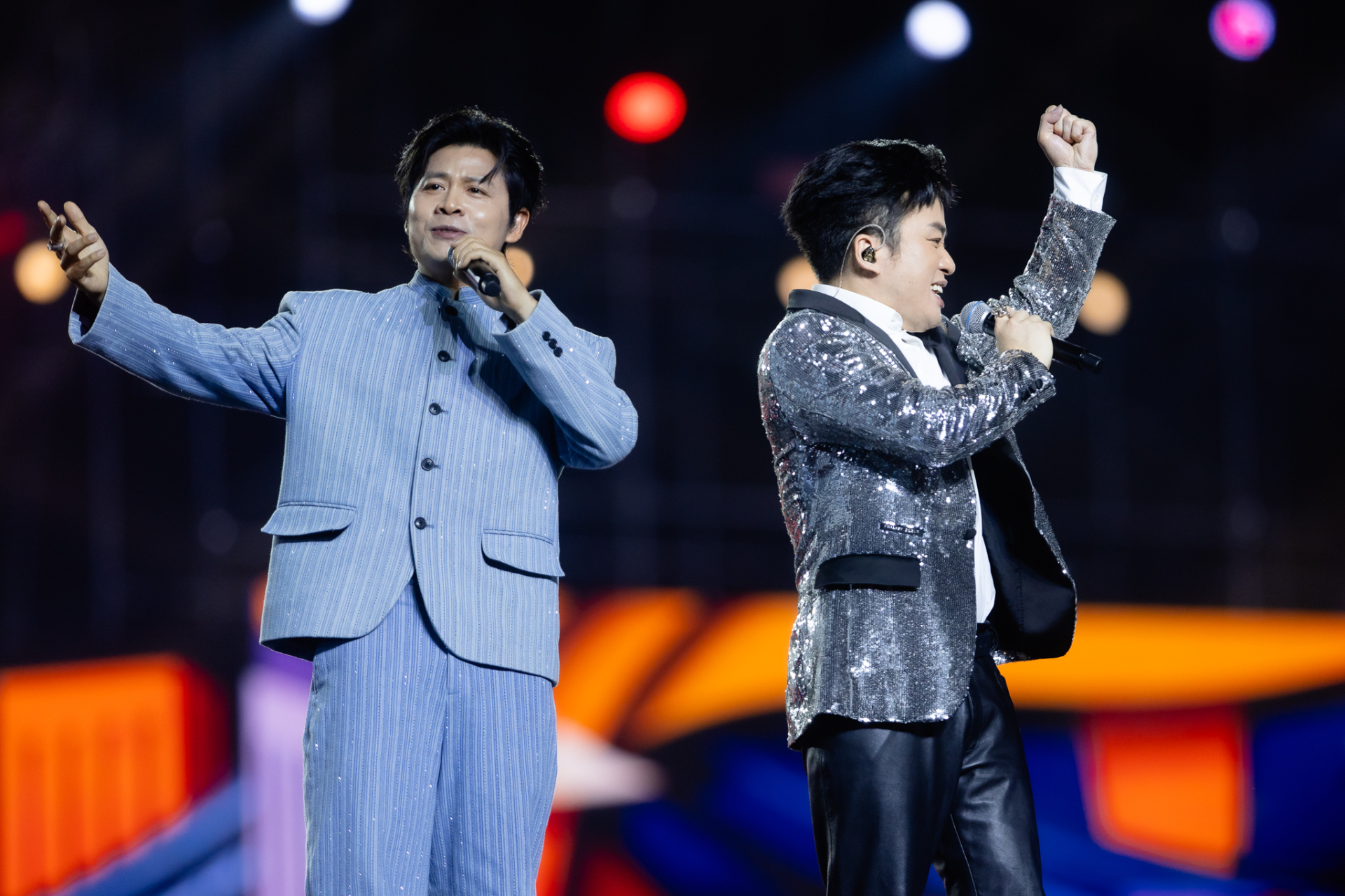 Từ Đại lễ A50-A80, concert quốc gia đến Chung kết ASEAN Cup 2026 - đ&acirc;y l&agrave; Anh Trai vượt ch&ocirc;ng gai ấn tượng nhất- Ảnh 4.