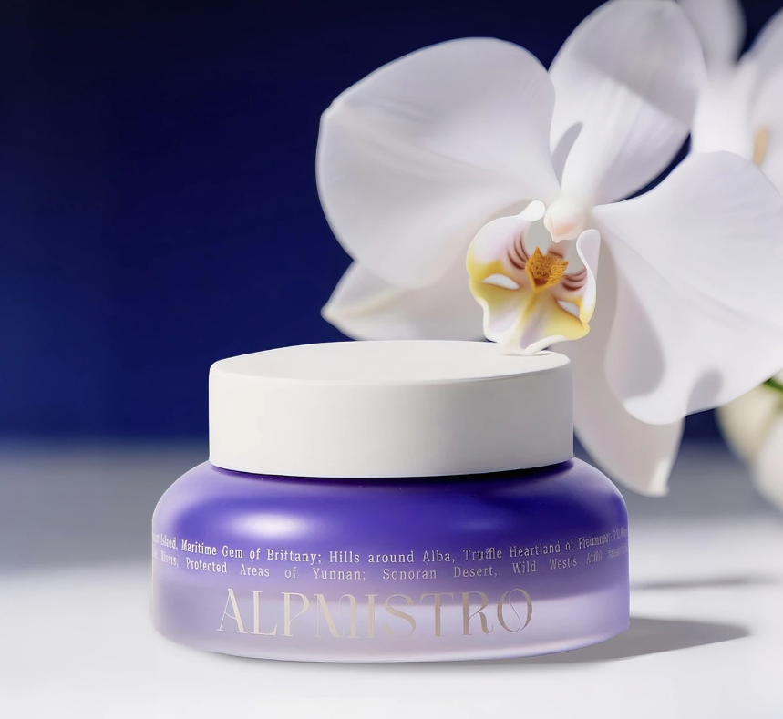 Qua tuổi 35, đừng chỉ dưỡng ẩm: 5 kem dưỡng n&ecirc;n đầu tư để tăng sinh collagen, đẩy r&atilde;nh nhăn li ti từ s&acirc;u b&ecirc;n trong- Ảnh 2.