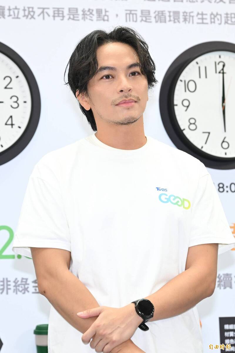 Cặp đ&ocirc;i v&agrave;ng showbiz ly h&ocirc;n sau 11 năm cưới, phỏng vấn n&oacute;ng về nguy&ecirc;n nh&acirc;n đổ vỡ- Ảnh 1.