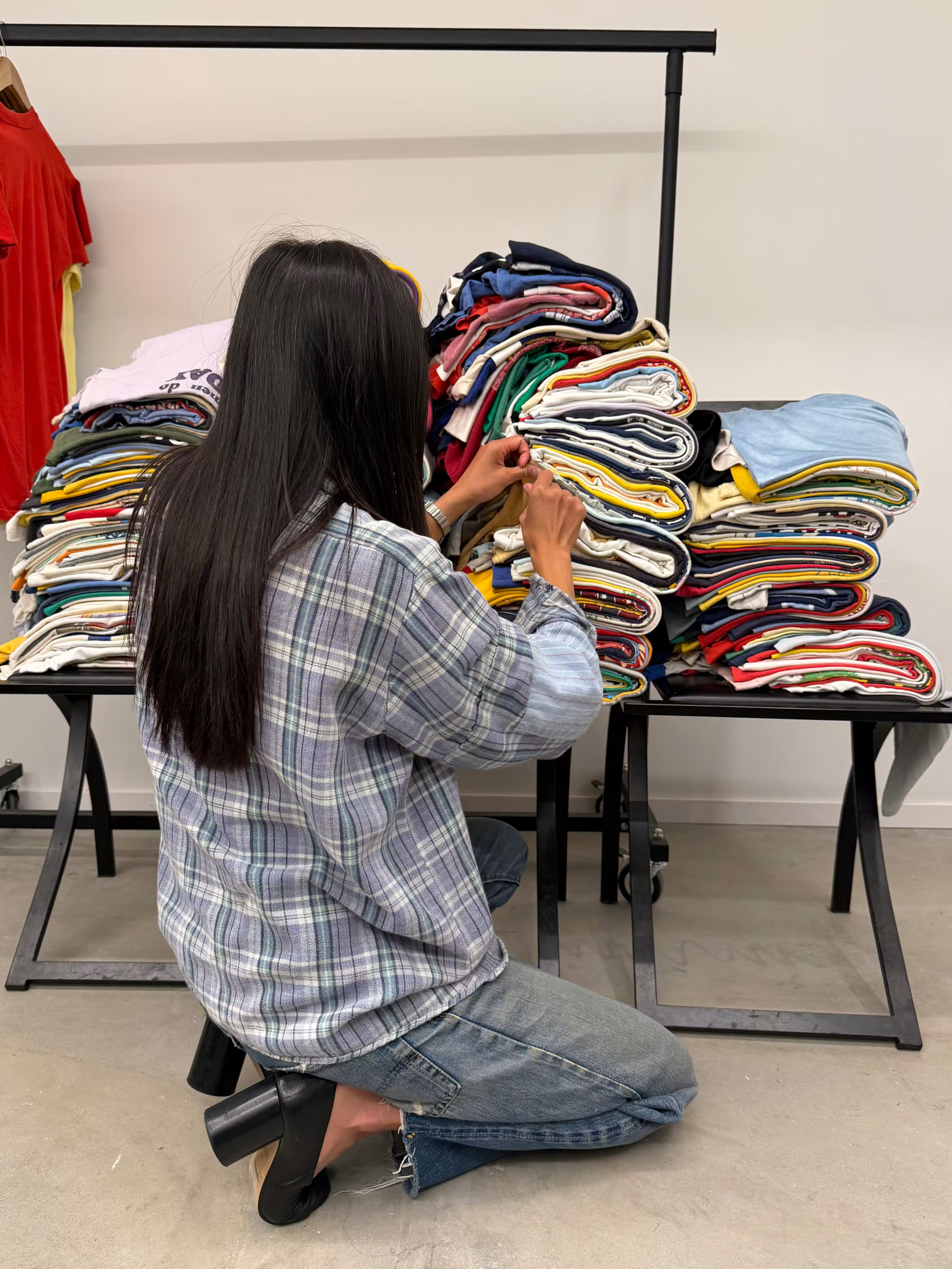 C&ocirc; g&aacute;i gốc Việt khiến cả thế giới muốn mặc đồ si-đa: Mở shop đồ cũ ở nước ngo&agrave;i nhưng ai cũng nghĩ l&agrave; brand cao cấp- Ảnh 2.