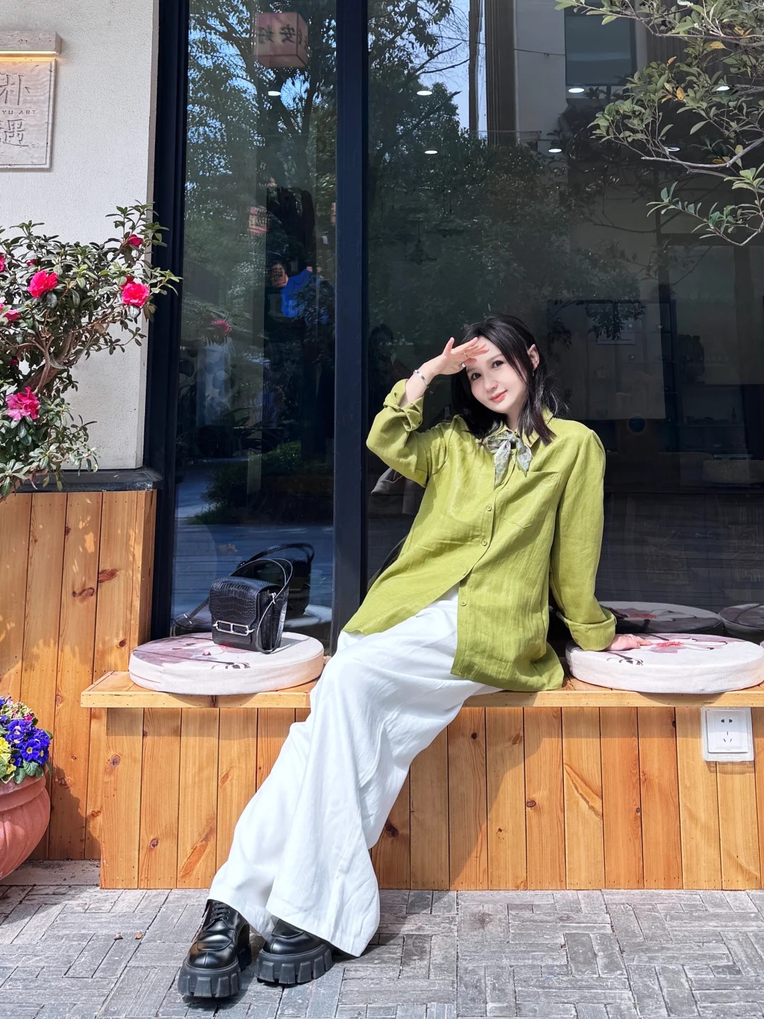 Đồ xanh quả bơ: Nền n&atilde;, nhẹ nh&agrave;ng m&agrave; vẫn chuẩn thanh lịch cho style "old money" - Ảnh 3.
