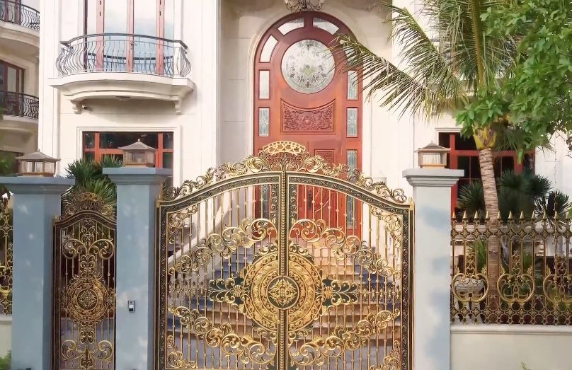 Căn nh&agrave; 3 tầng của NS Việt Hương- Ảnh 2.