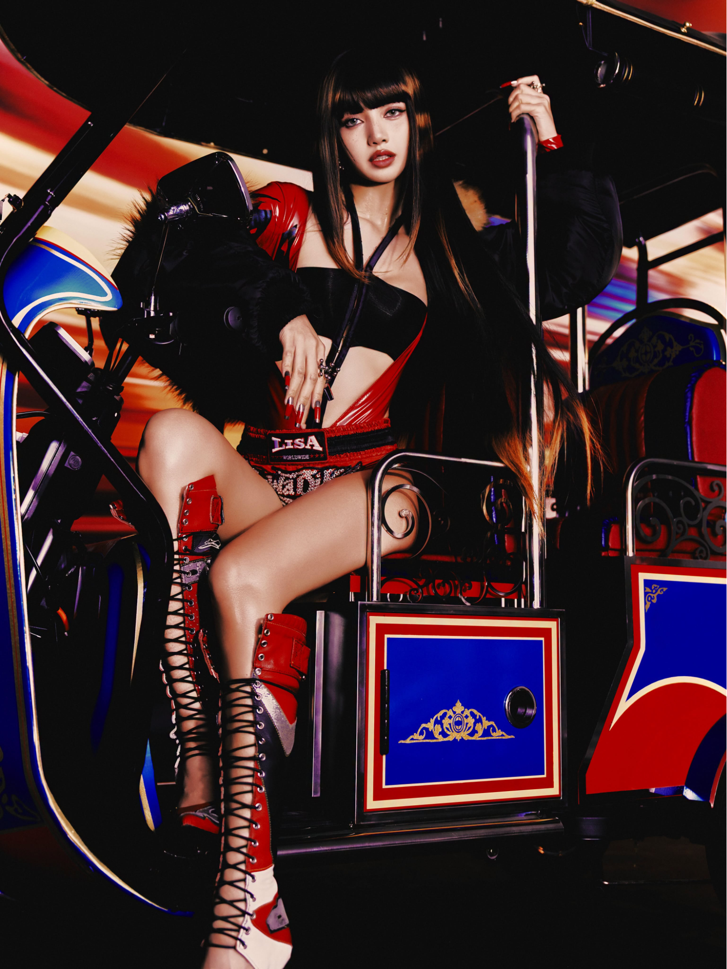 Lisa (BLACKPINK) tự nhận m&igrave;nh l&agrave; Diva, khoe t&agrave;i sản &ldquo;kếch x&ugrave;&rdquo;- Ảnh 2.