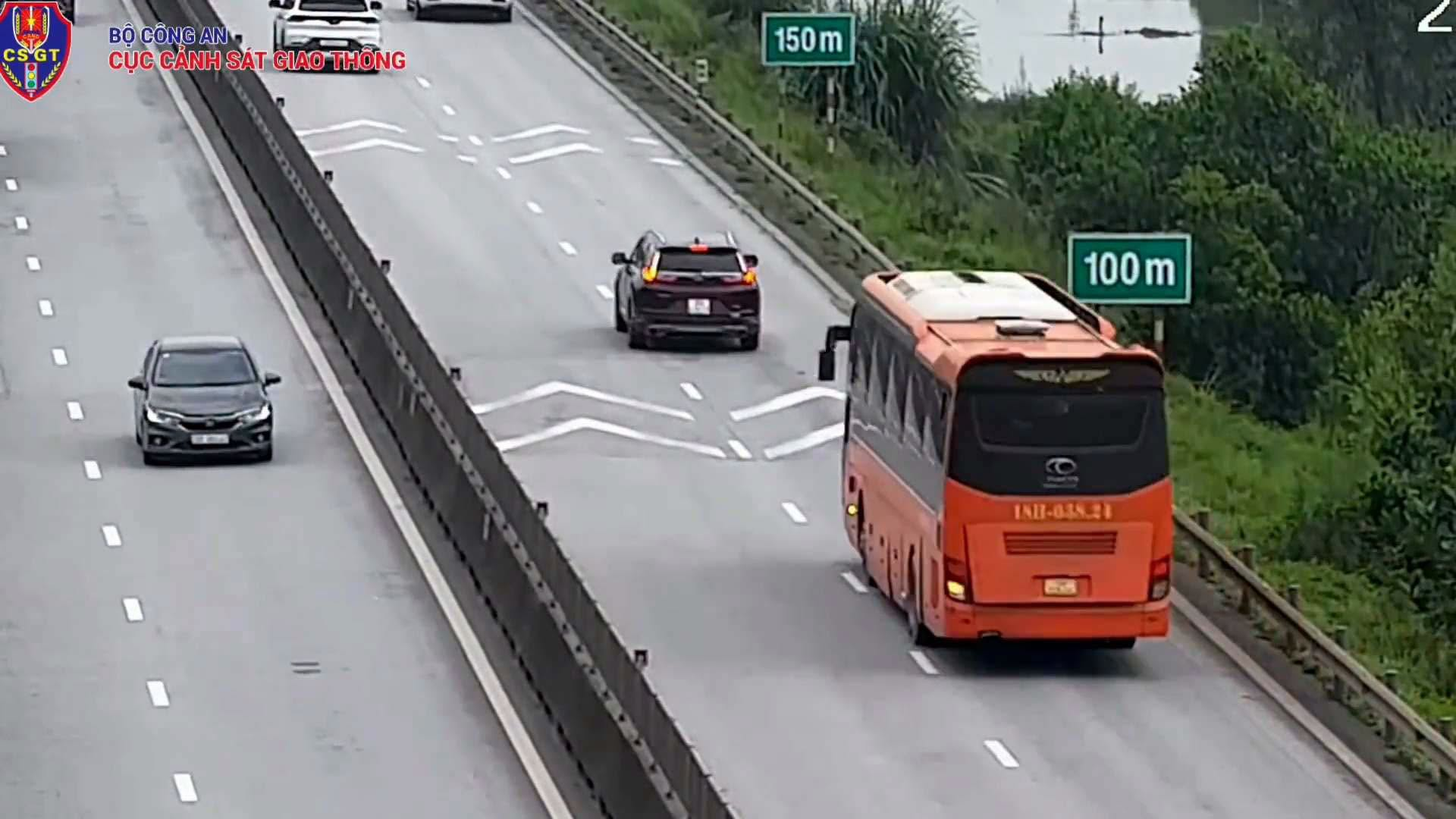 Cục Cảnh s&aacute;t Giao th&ocirc;ng nhắc nhở to&agrave;n bộ người d&acirc;n lỗi thường gặp khi đi tr&ecirc;n cao tốc, c&oacute; thể bị phạt tới 22 triệu đồng, trừ 10 điểm GPLX- Ảnh 4.
