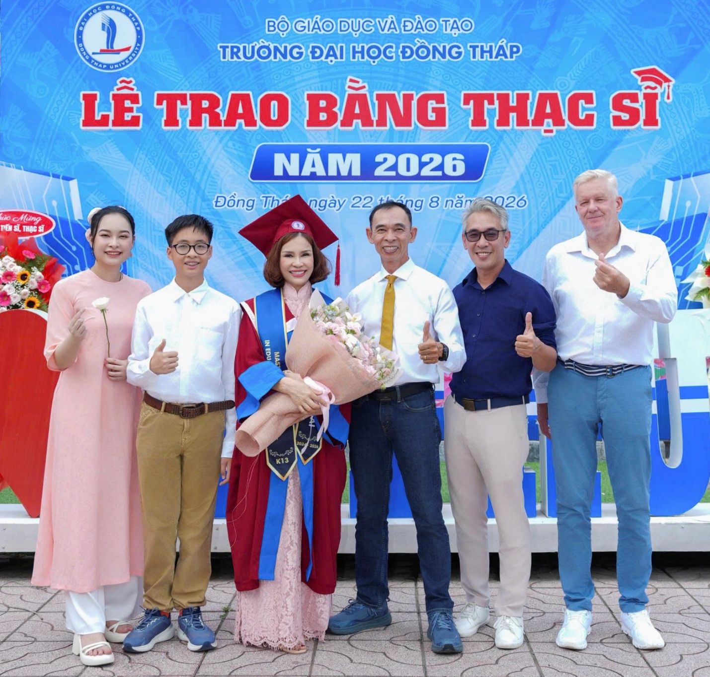 Tuổi ngo&agrave;i 50 v&agrave; tấm bằng Thạc sĩ: H&agrave;nh tr&igrave;nh kh&ocirc;ng ngừng học hỏi của CEO Nh&atilde; Mai - Ảnh 3.