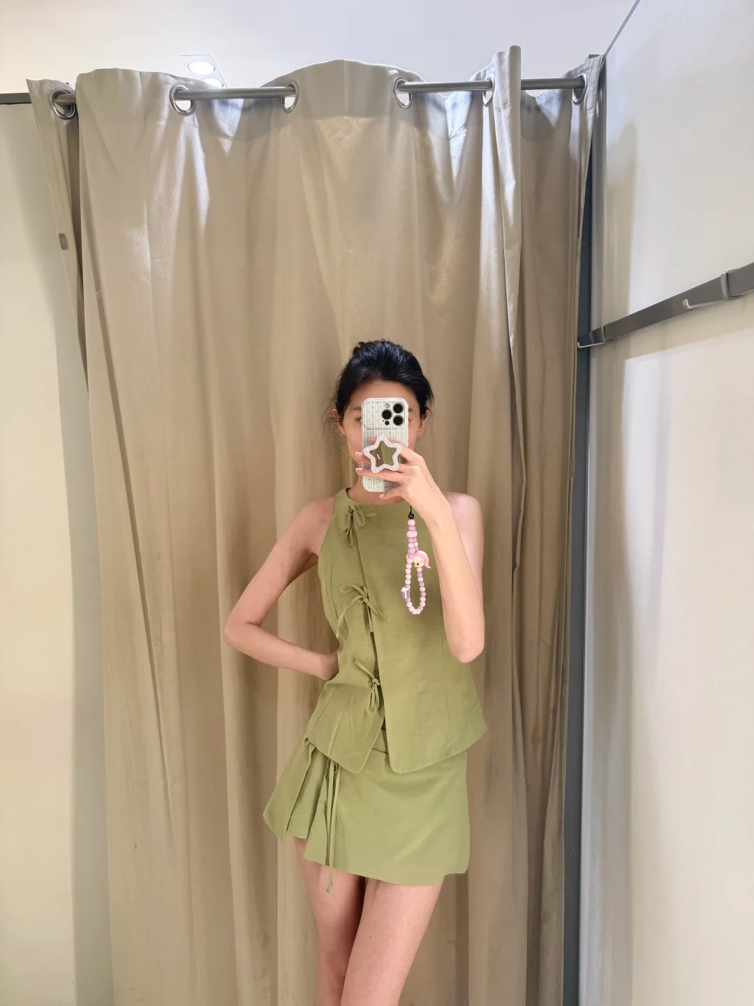 Đồ xanh quả bơ: Nền n&atilde;, nhẹ nh&agrave;ng m&agrave; vẫn chuẩn thanh lịch cho style "old money" - Ảnh 5.