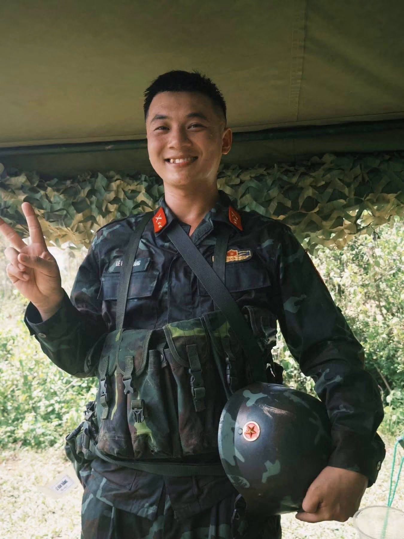 Ho&agrave; Minzy nghẹn ng&agrave;o sau 49 ng&agrave;y thượng &uacute;y L&ecirc; Văn Thắng qua đời- Ảnh 2.