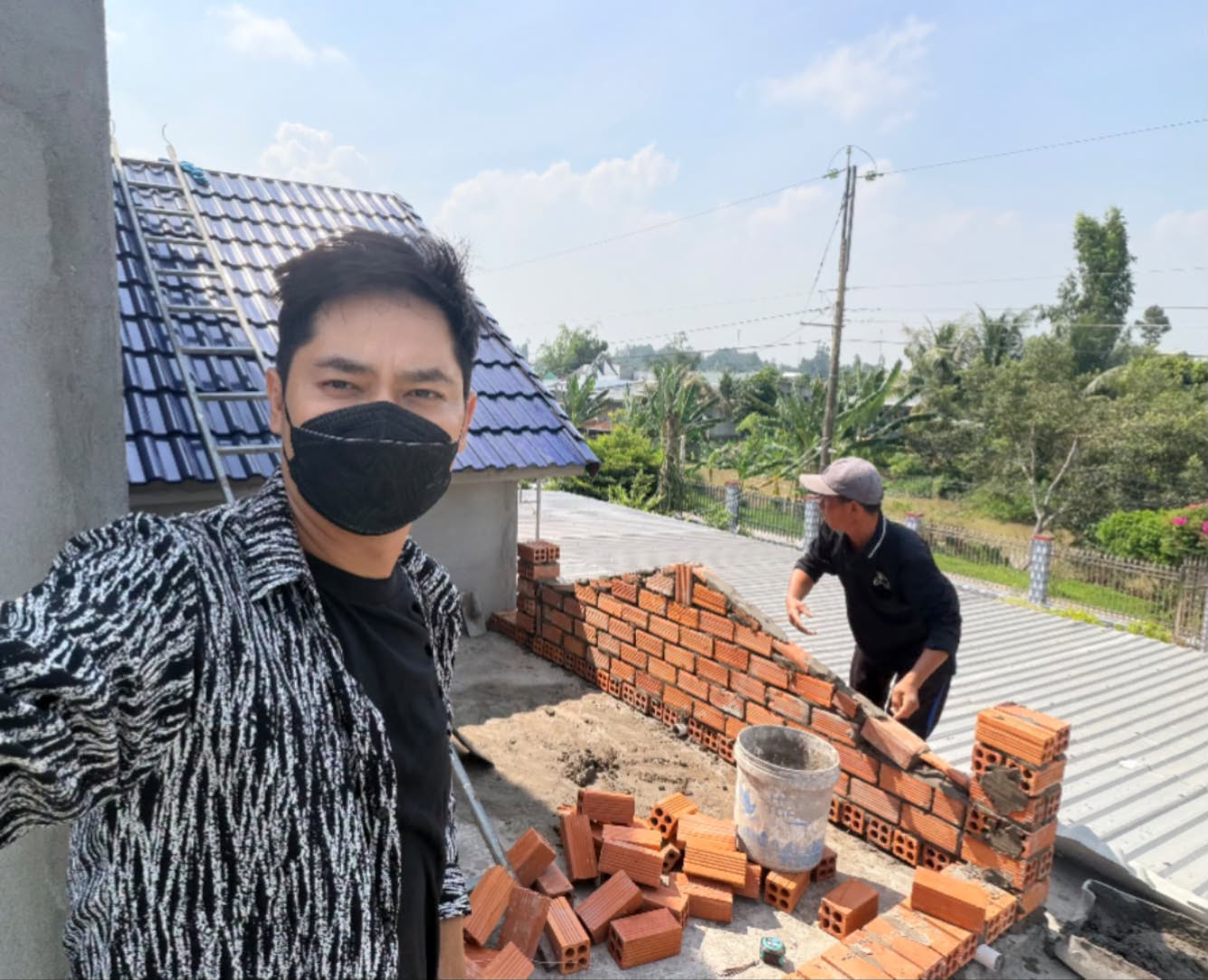 Nam diễn vi&ecirc;n 41 tuổi x&acirc;y căn nh&agrave; 300m2 ở qu&ecirc; b&aacute;o hiếu ba mẹ- Ảnh 2.