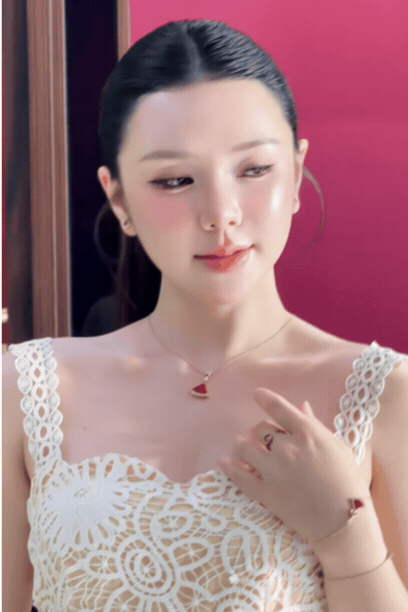 Gương mặt của Quỳnh Kool kh&ocirc;ng thể n&agrave;o như thế n&agrave;y được- Ảnh 2.