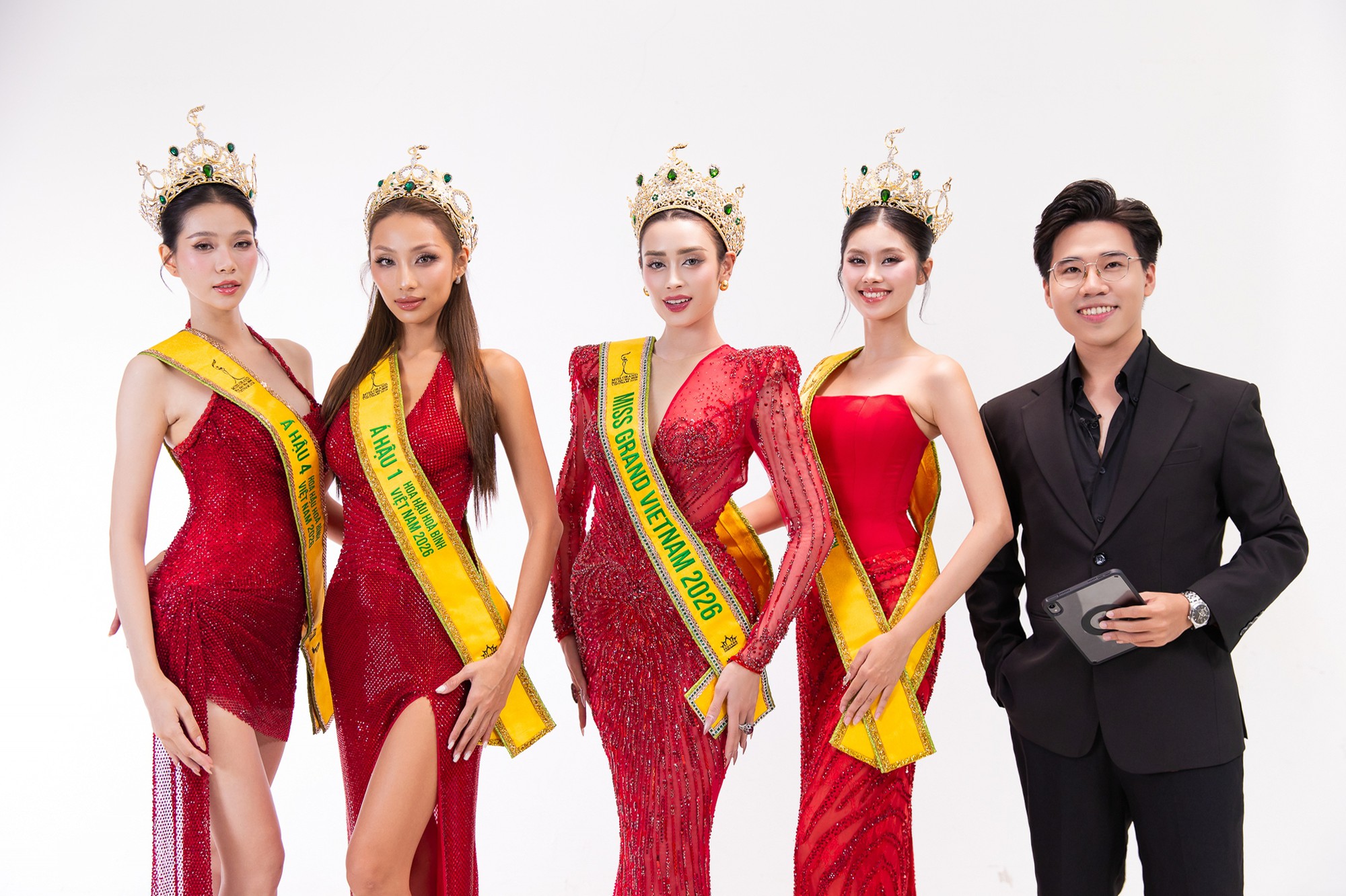 Giao lưu Miss Grand Vietnam 2025: Emoura Phạm mất v&aacute;y tại Chung kết, &Aacute; hậu Bảo Ngọc l&ecirc;n tiếng về suất thi MGI All Stars- Ảnh 13.