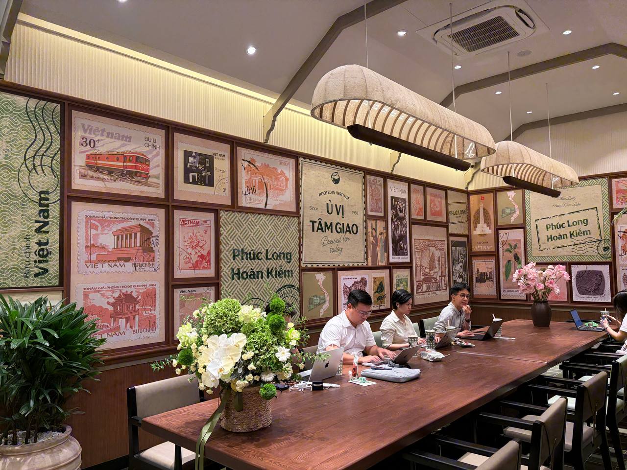 Đi một v&ograve;ng Ph&uacute;c Long mới b&ecirc;n Hồ Gươm mới hiểu v&igrave; sao người ta chấp nhận chờ 30 ph&uacute;t chỉ để c&oacute; vị tr&iacute; n&agrave;y! - Ảnh 15.