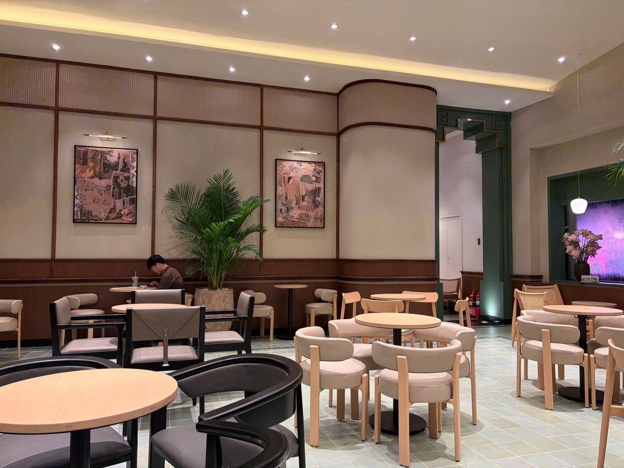 Đi một v&ograve;ng Ph&uacute;c Long mới b&ecirc;n Hồ Gươm mới hiểu v&igrave; sao người ta chấp nhận chờ 30 ph&uacute;t chỉ để c&oacute; vị tr&iacute; n&agrave;y! - Ảnh 17.