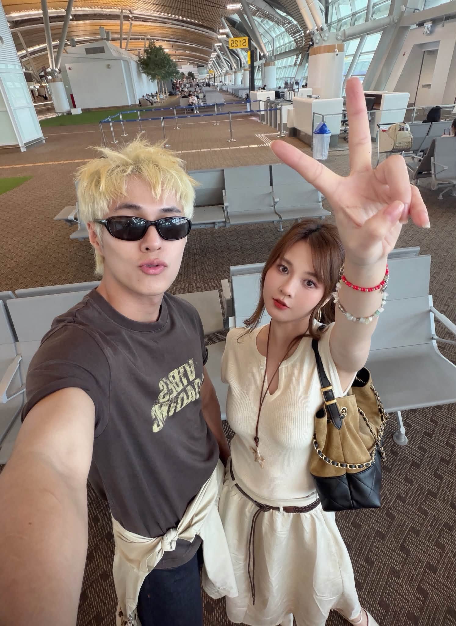 Cặp Anh trai - diễn vi&ecirc;n hơn 7 tuổi xưng h&ocirc; vợ chồng, lộ bằng chứng đang sống chung- Ảnh 5.