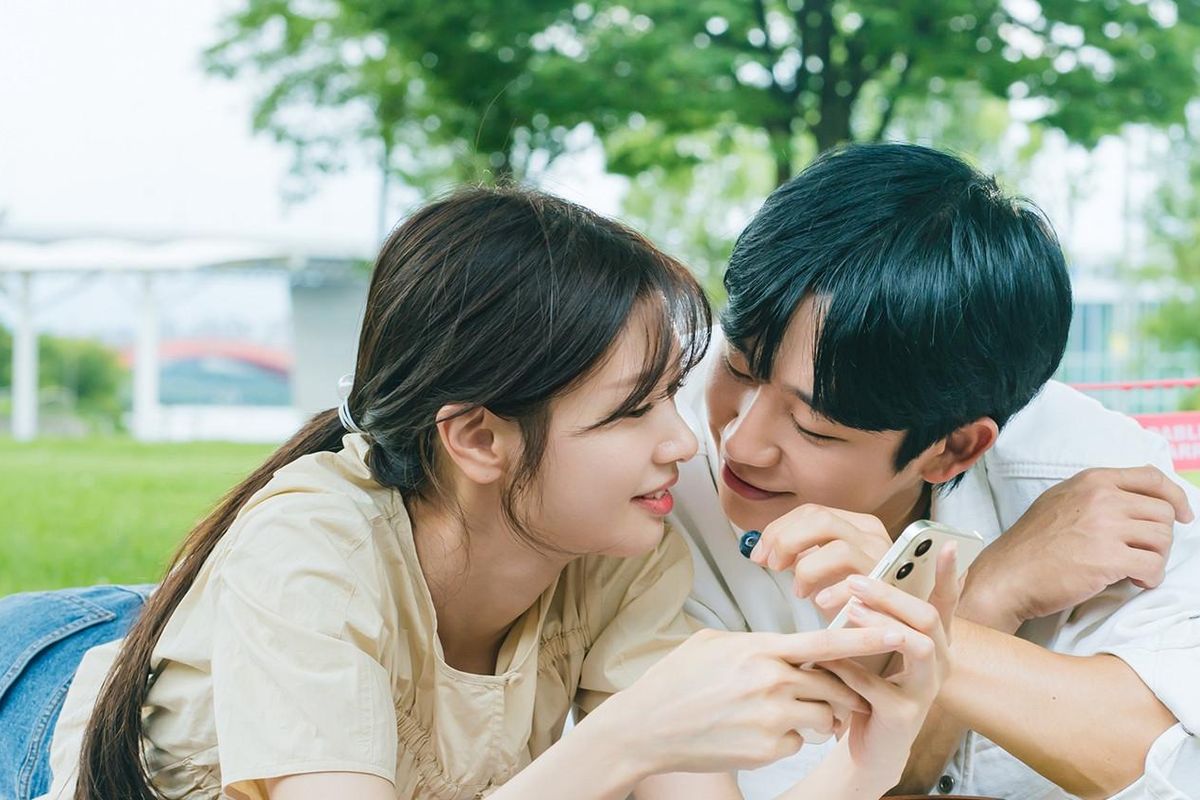 Thế giới c&oacute; hơn 4 tỷ đ&agrave;n &ocirc;ng, mỹ nam n&agrave;y cười đẹp nhất, c&ograve;n lại tự sắp xếp- Ảnh 3.