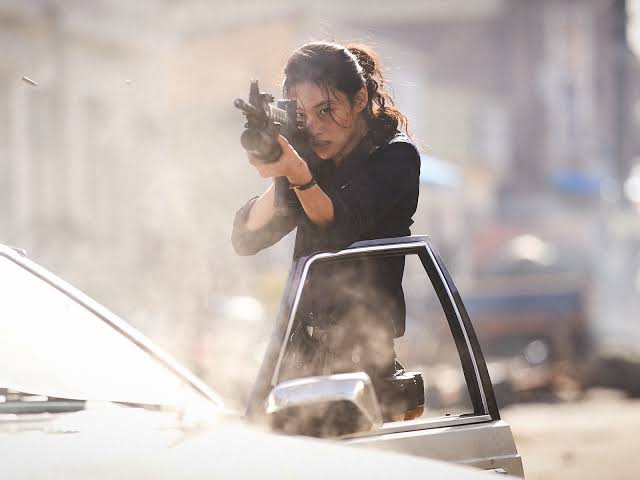 Mỹ nh&acirc;n l&agrave; ngoại lệ của H&agrave;n Quốc: Vừa debut đ&atilde; c&oacute; 14 triệu fan, lập kỷ lục Song Hye Kyo chưa từng l&agrave;m được- Ảnh 6.