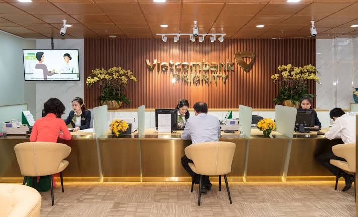 Để bao nhi&ecirc;u tiền trong t&agrave;i khoản th&igrave; đủ điều kiện l&agrave;m kh&aacute;ch VIP của Vietcombank?- Ảnh 1.