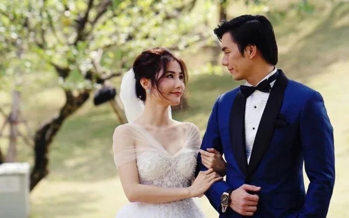 Ảnh cưới đẹp m&ecirc; mẩn của Nhan Ph&uacute;c Vinh bất ngờ g&acirc;y sốt, nhan sắc c&ocirc; d&acirc;u g&acirc;y ch&uacute; &yacute; hơn cả- Ảnh 2.