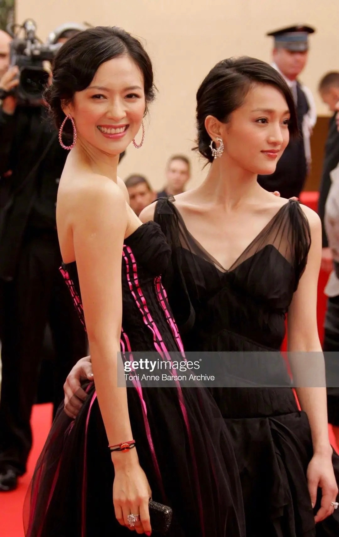 Chương Tử Di đối đầu cả showbiz, "gây thù chuốc oán" với toàn tên tuổi hạng A!- Ảnh 8.