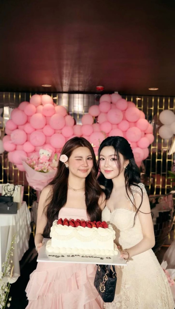 Hạt Dẻ sang tận Ch&acirc;u Phi bằng c&aacute;ch &ldquo;kh&ocirc;ng ngờ&rdquo;: H&uacute;t 1,2 triệu views - Ảnh 6.