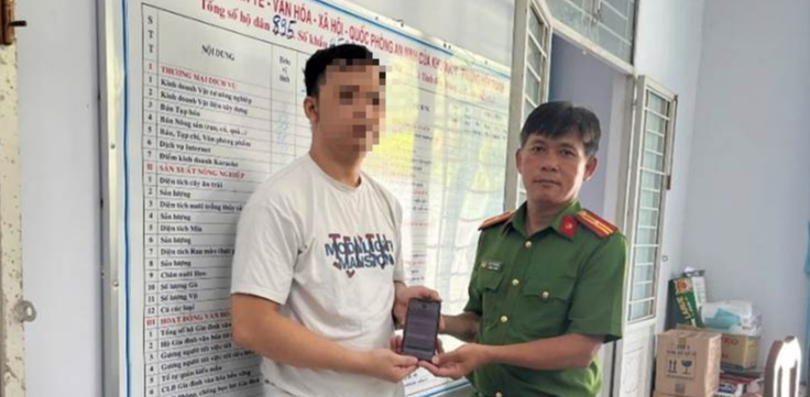 Công an xác minh giao dịch chuyển khoản 67.790.000 đồng của một người dân - Ảnh 1.